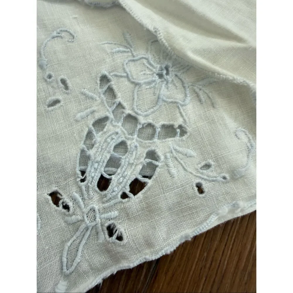 8 Vintage Embroidered Punchwork White Muslin 15” Square Napkins Blue Edging